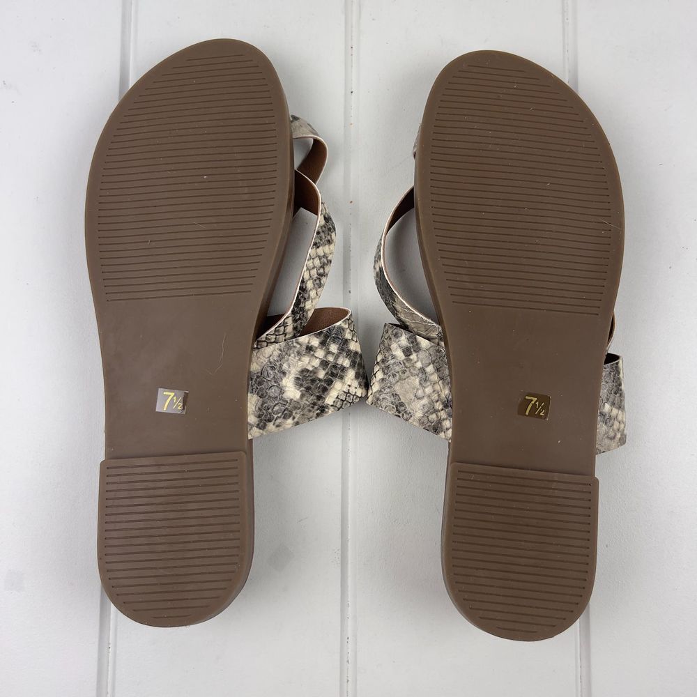 🫶STEVE MADDEN Athens Strappy Flat Sandal Natural Snake Faux Leather Size 7.5M - Picture 6 of 6